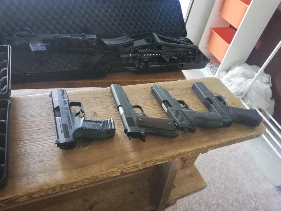 Airsoftové vybavení ve zbrojáku